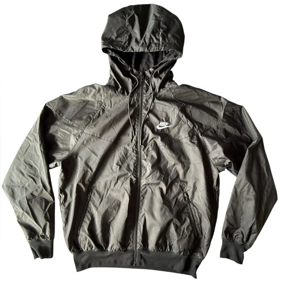 Nike Sportswear WindRunner Hooded Jacket, Men’s Small